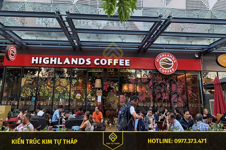 cafe-highland-nhuong-quyen-2